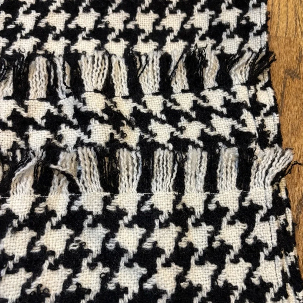 Vintage Charlotte Neuville Houndstooth Wool Mohair Scarf Wrap Shawl Fringe NWT‎
